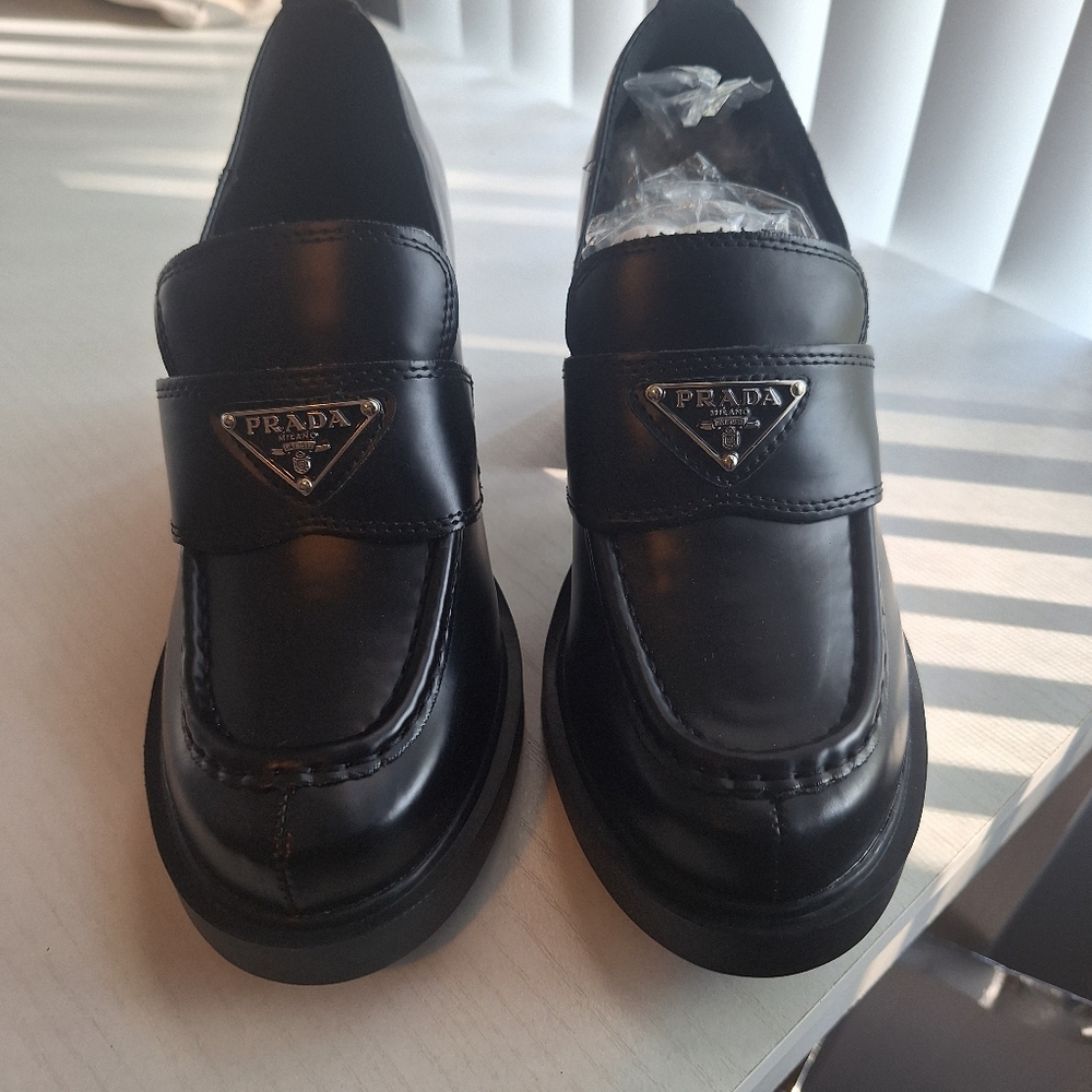 Prada Women's Black Heeled Boots - Picture 4 of 4